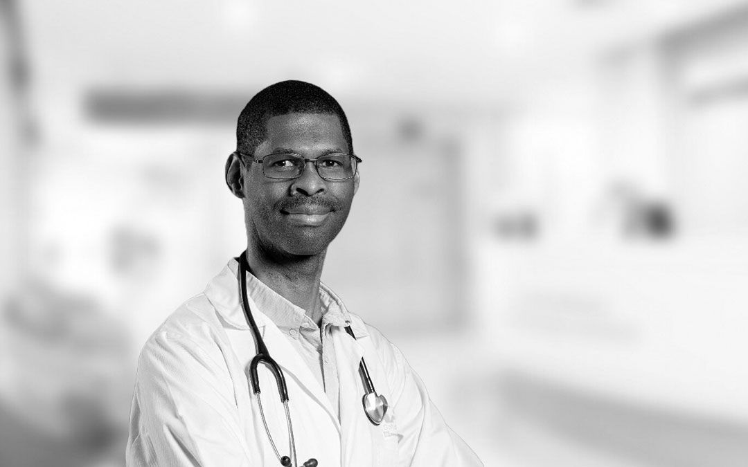 Entrevista a Dr. Reagens Achille